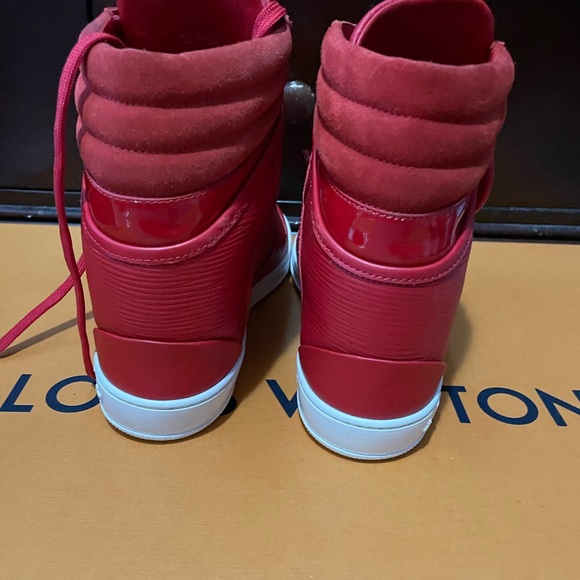 Authentic Louis Vuitton high top sneakers in size 9 used four times - Picture 5 of 13